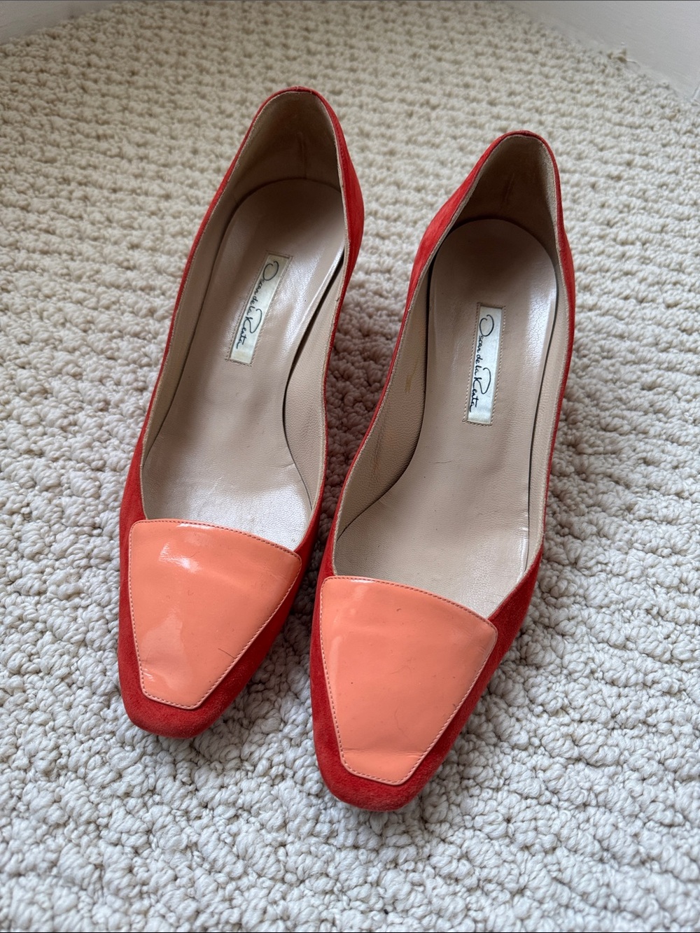 Beautiful Oscar de la Renta Coral Red Suede pumps, Size: 38.5